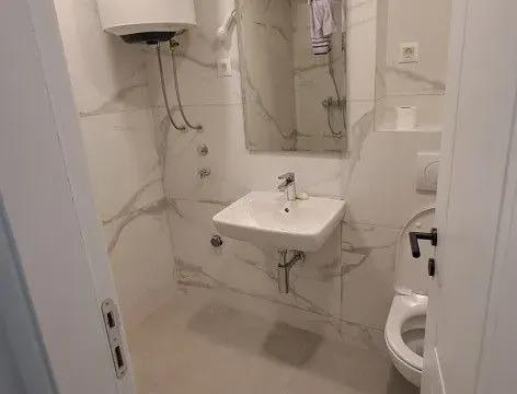 Izdavanje, jednosoban stan, 46m², Stari Aerodrom, Podgorica - image 7