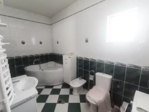 Rent, house, 400m², Donja Gorica, Podgorica - image 5