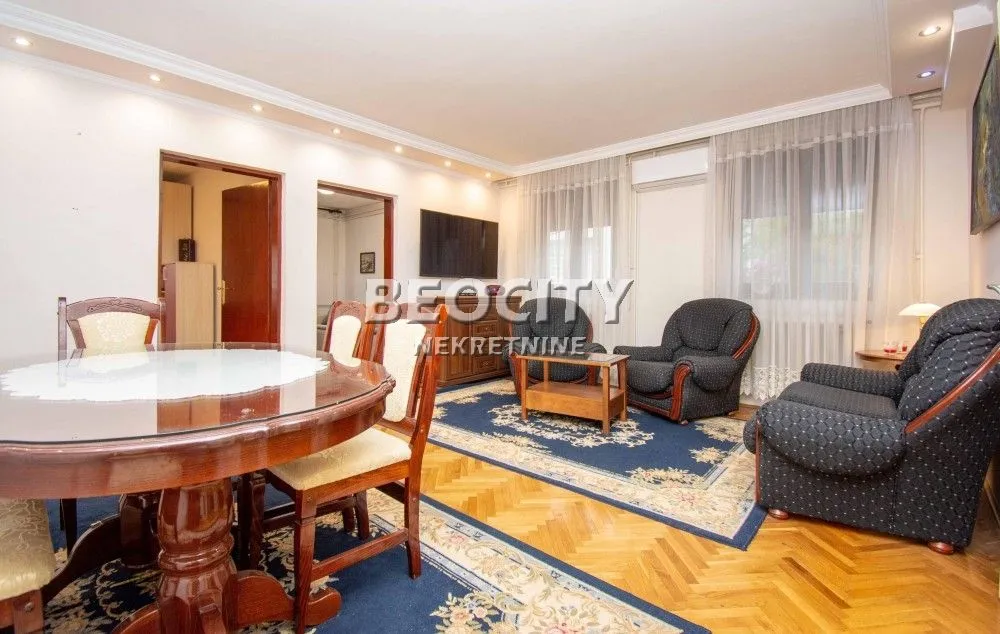 Prodaja, četvorosoban stan, 78m², Senjak, Beograd