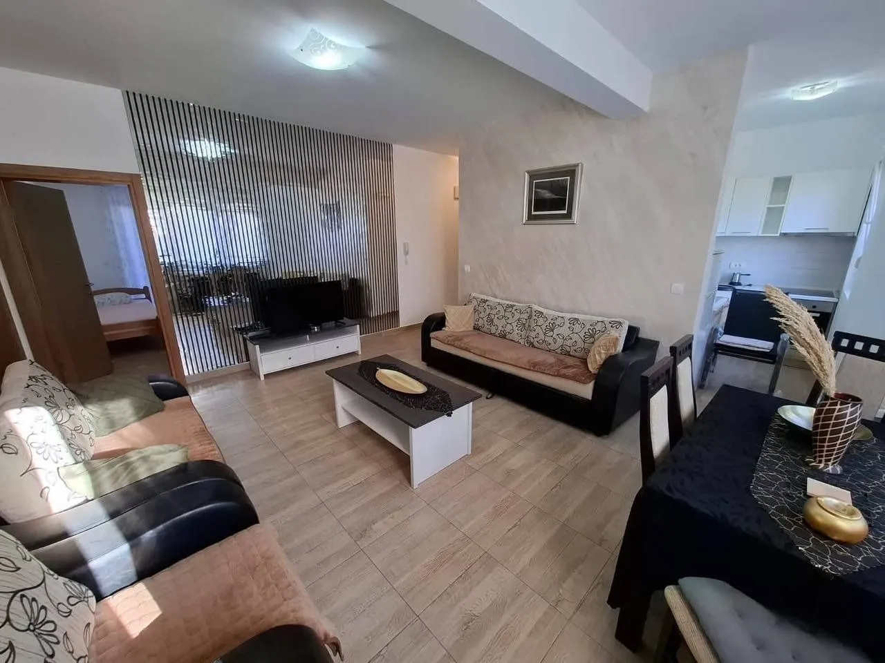 Rent, two bedroom apartment, 70m², Dumidran, Tivat