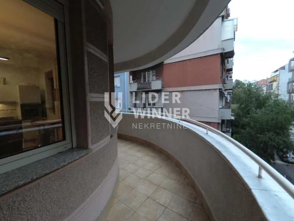 Rent, two bedroom apartment, 78m², Kalenić Pijaca, Vračar Sve Podlokacije