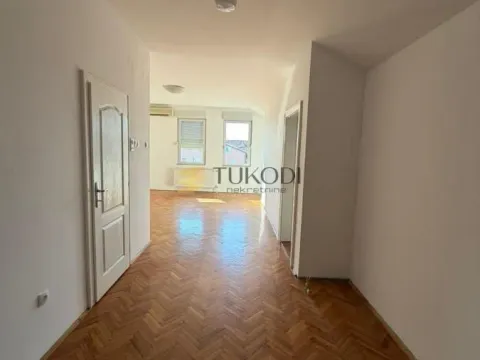 Sale, four bedroom apartment, 120m², Stari grad, Novi Sad - image 16