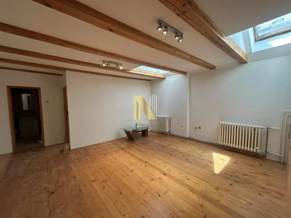 Izdavanje, poslovni prostor, 63m², Centar, Novi Sad