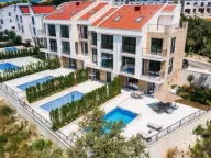 Izdavanje, kuća, 220m², Reževići, Budva - image 3