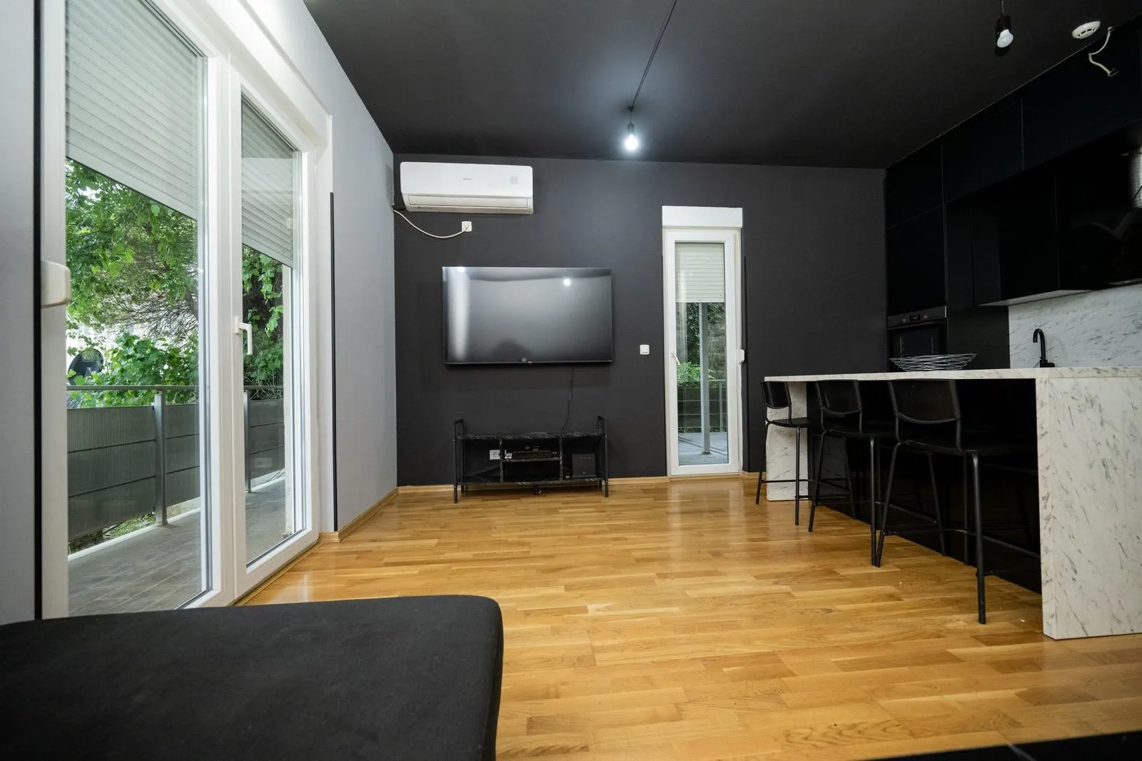 Rent, one bedroom apartment, 63m², Momišići, Podgorica