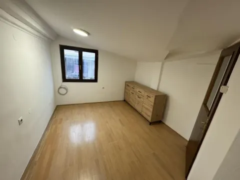 Rent, two bedroom apartment, 40m², Centar, Niš - image 5