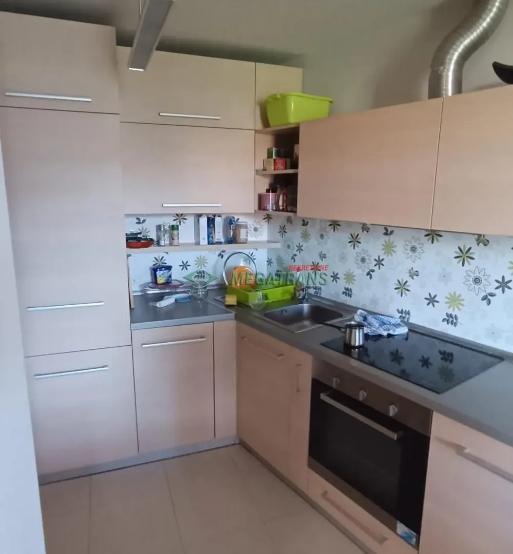 Izdavanje, dvosoban stan, 45m², Grbavica, Novi Sad Sve Podlokacije
