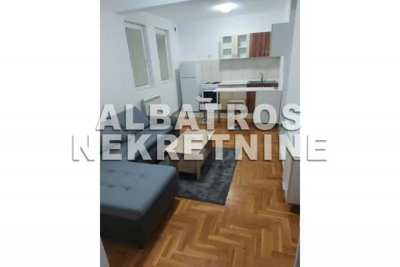 Izdavanje, dvosoban stan, 40m², Ledine, Beograd