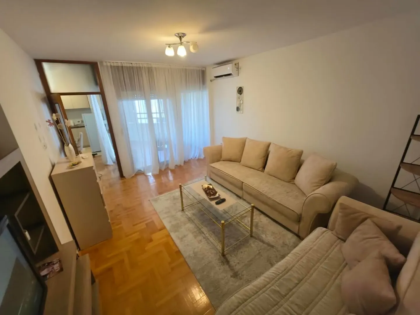 Rent, one bedroom apartment, 60m², Blok 6, Podgorica