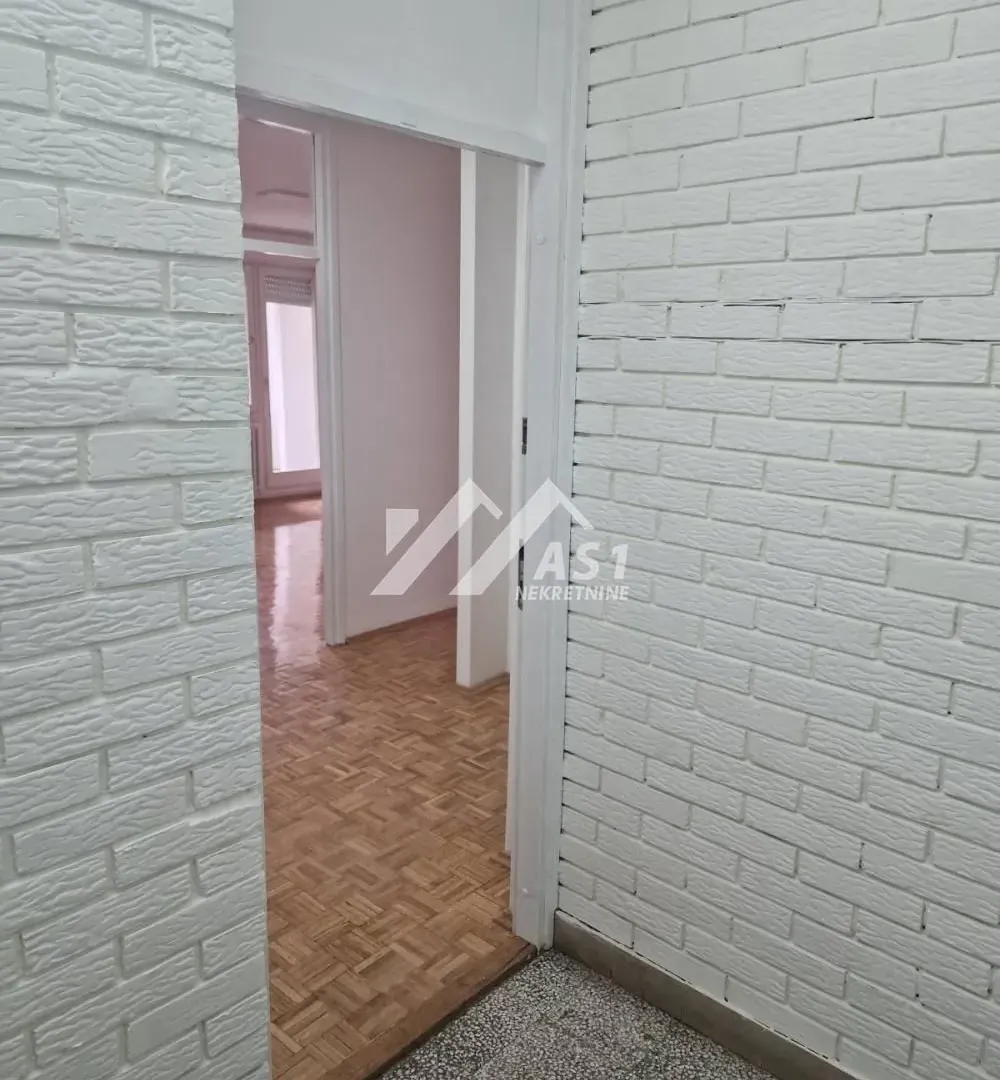 Izdavanje, stan, 96m², Liman 1, Novi Sad Sve Podlokacije