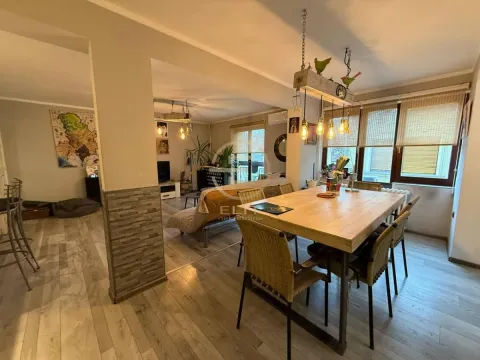 Sale, four bedroom apartment, 102m², Centar, Novi Sad - image 6