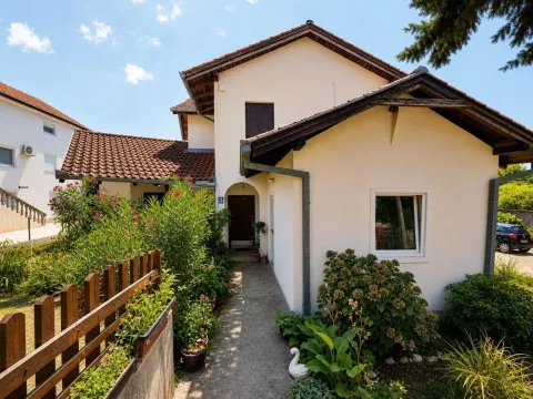 Prodaja, kuća, 141m², Tivat, Crna Gora - image 1