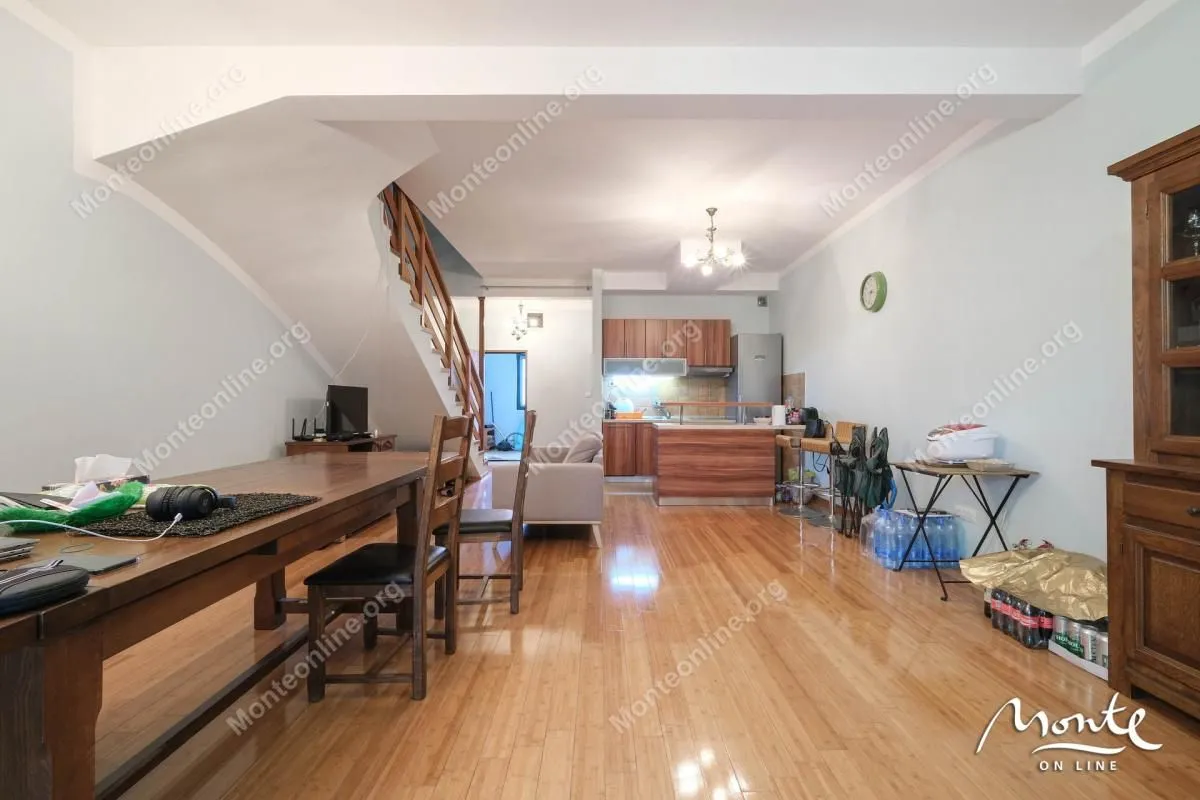 Prodaja, trosoban stan, 130m², Risan, Kotor