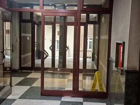 Prodaja, poslovni prostor, 1000m², Vračar, Šid - image 17