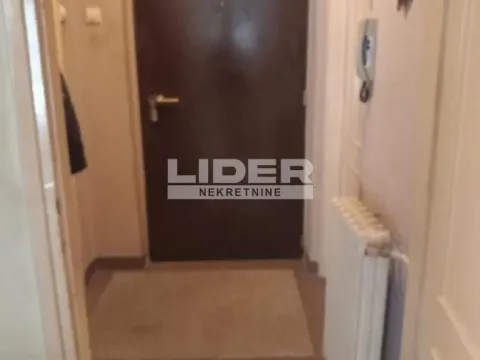 Sale, house, 240m², Zvezdara Sve Podlokacije, Beograd - image 4