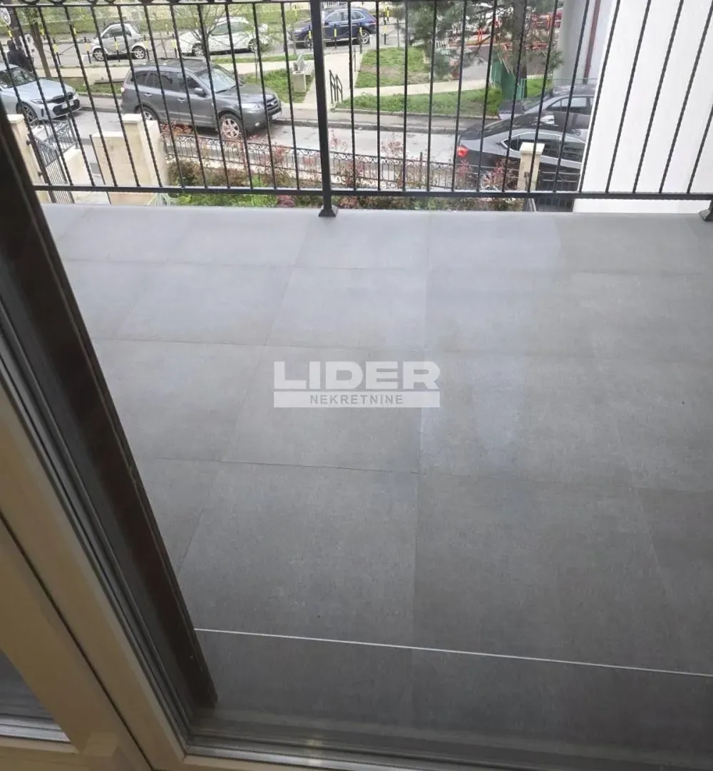 Prodaja, dvosoban stan, 85m², Vračar Sve Podlokacije, Beograd
