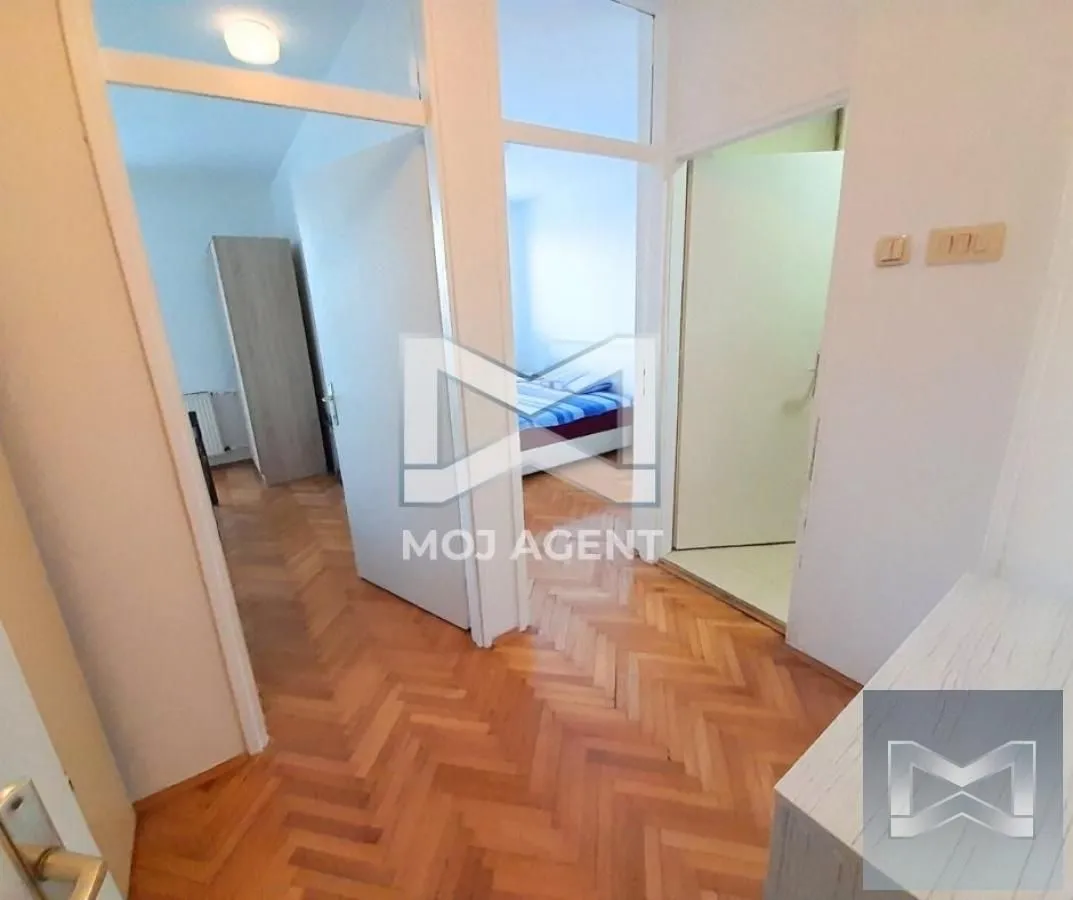 Prodaja, trosoban stan, 81m², Niš, Srbija