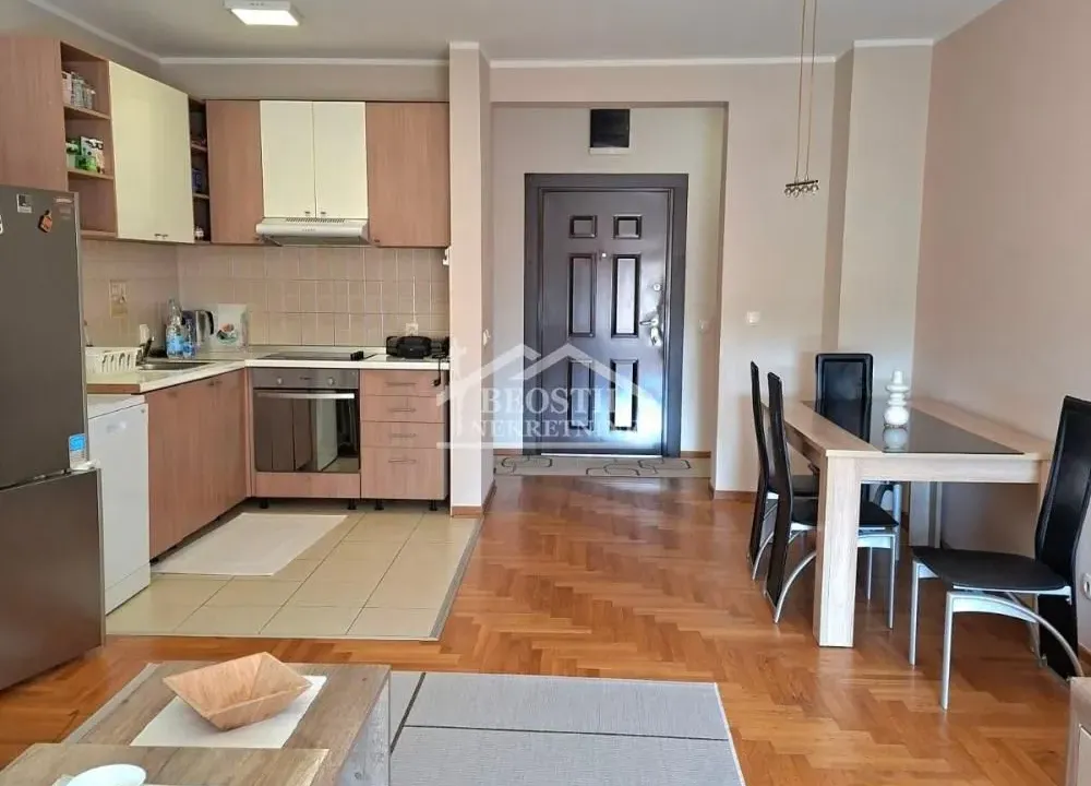 Izdavanje, trosoban stan, 76m², Voždovac Sve Podlokacije, Beograd