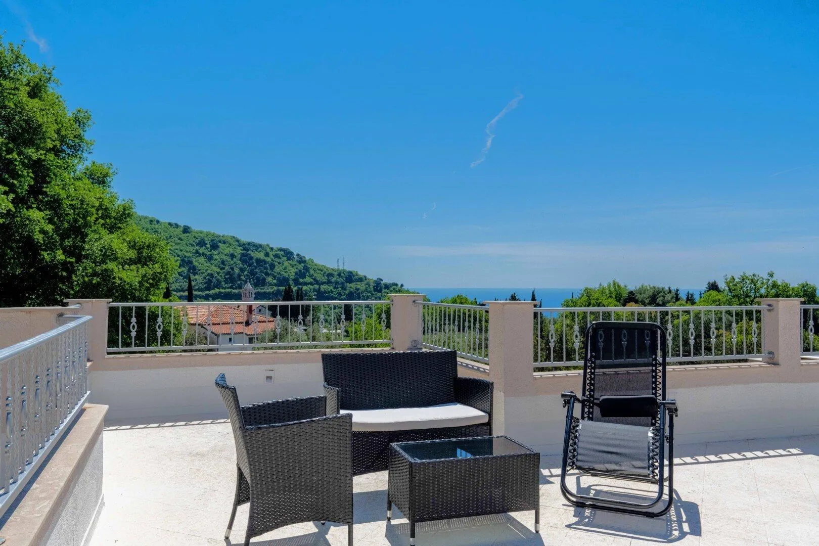 Sale, house, 251m², Katun Reževići, Budva