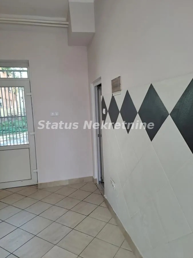 Rent, office space, 50m², Satelit, Novi Sad Sve Podlokacije