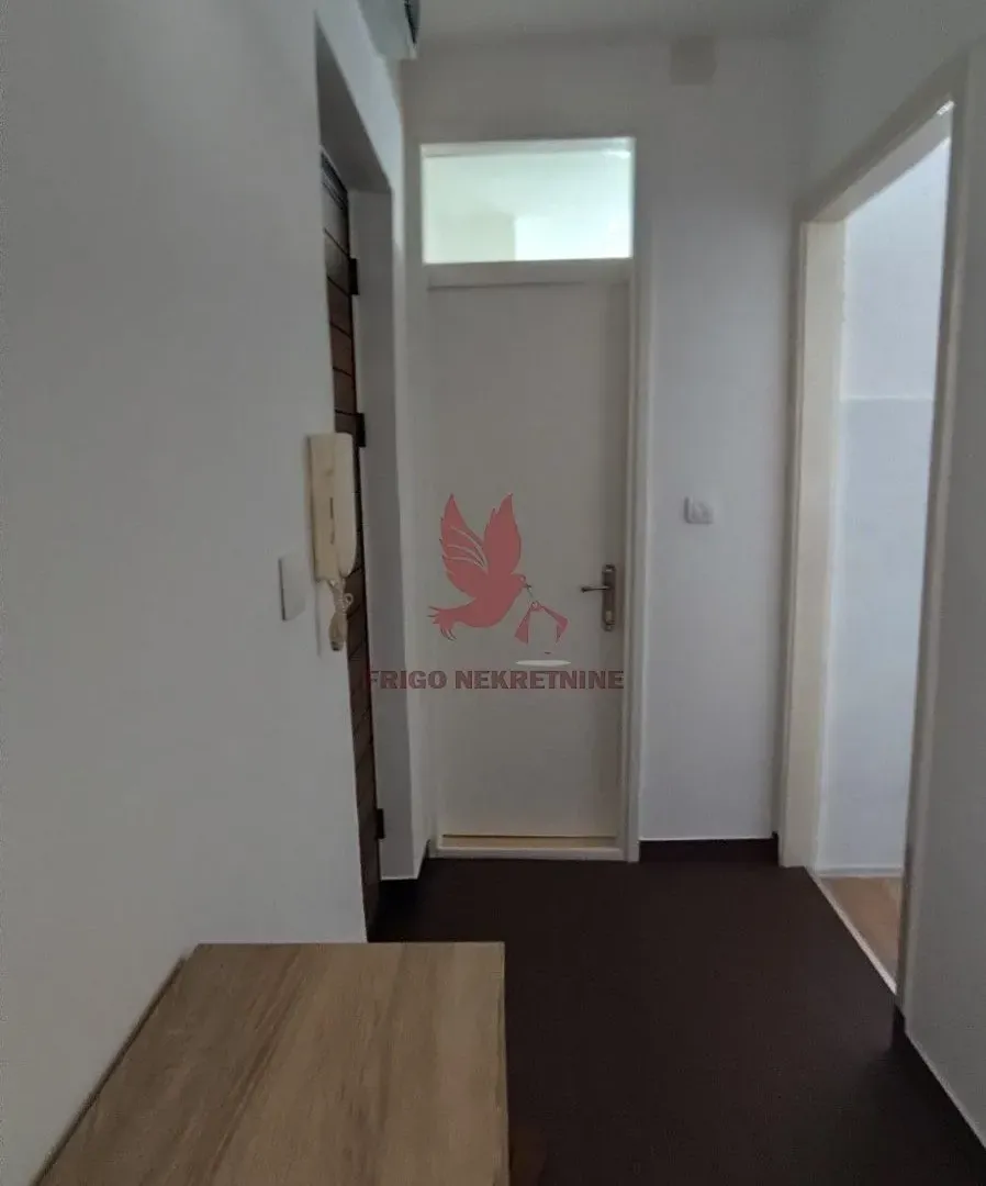 Izdavanje, dvosoban stan, 40m², Mladenovac, Beograd