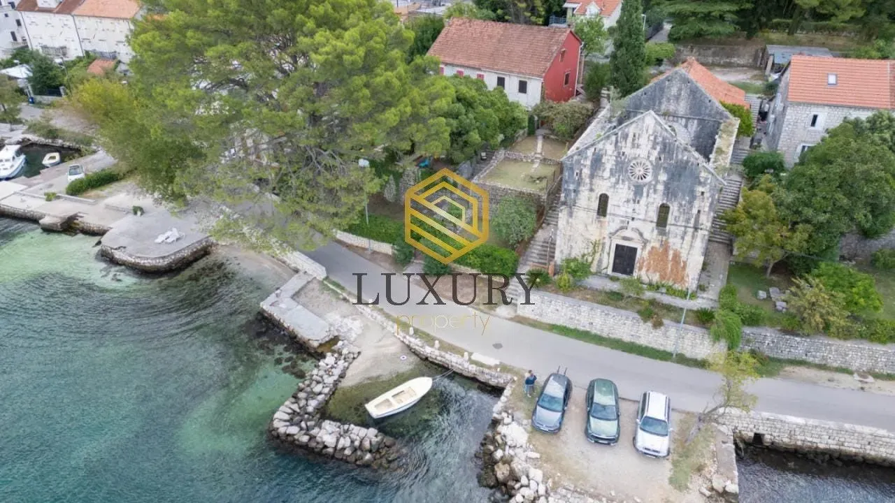 Sale, land lot, 438m², Dobrota, Kotor