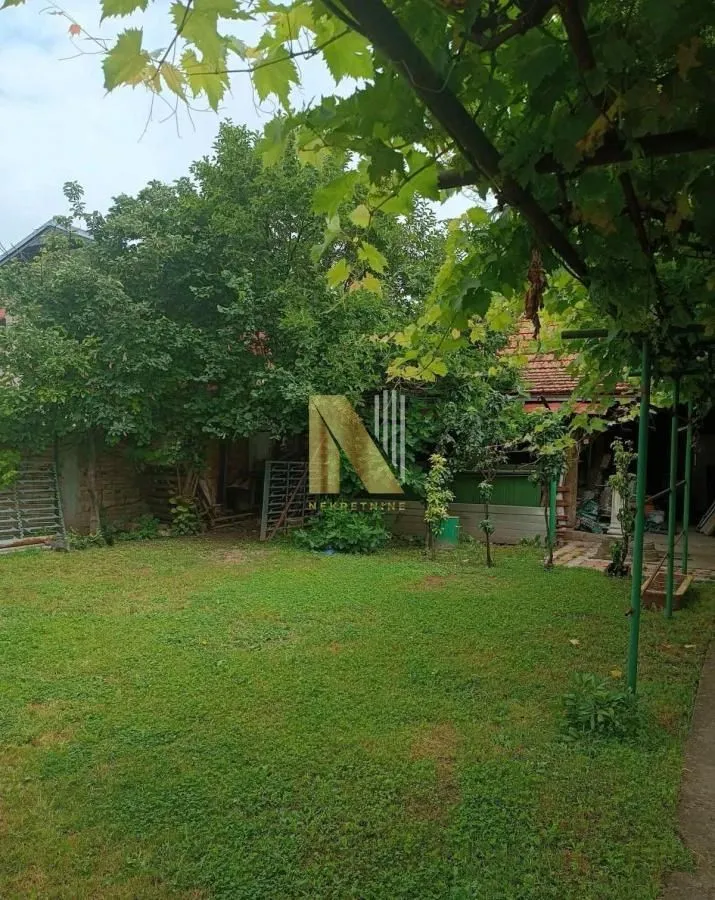 Prodaja, kuća, 576m², Ruma, Srbija