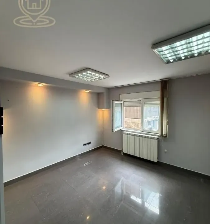Rent, office space, 144m², Južni Bulevar, Vračar Sve Podlokacije