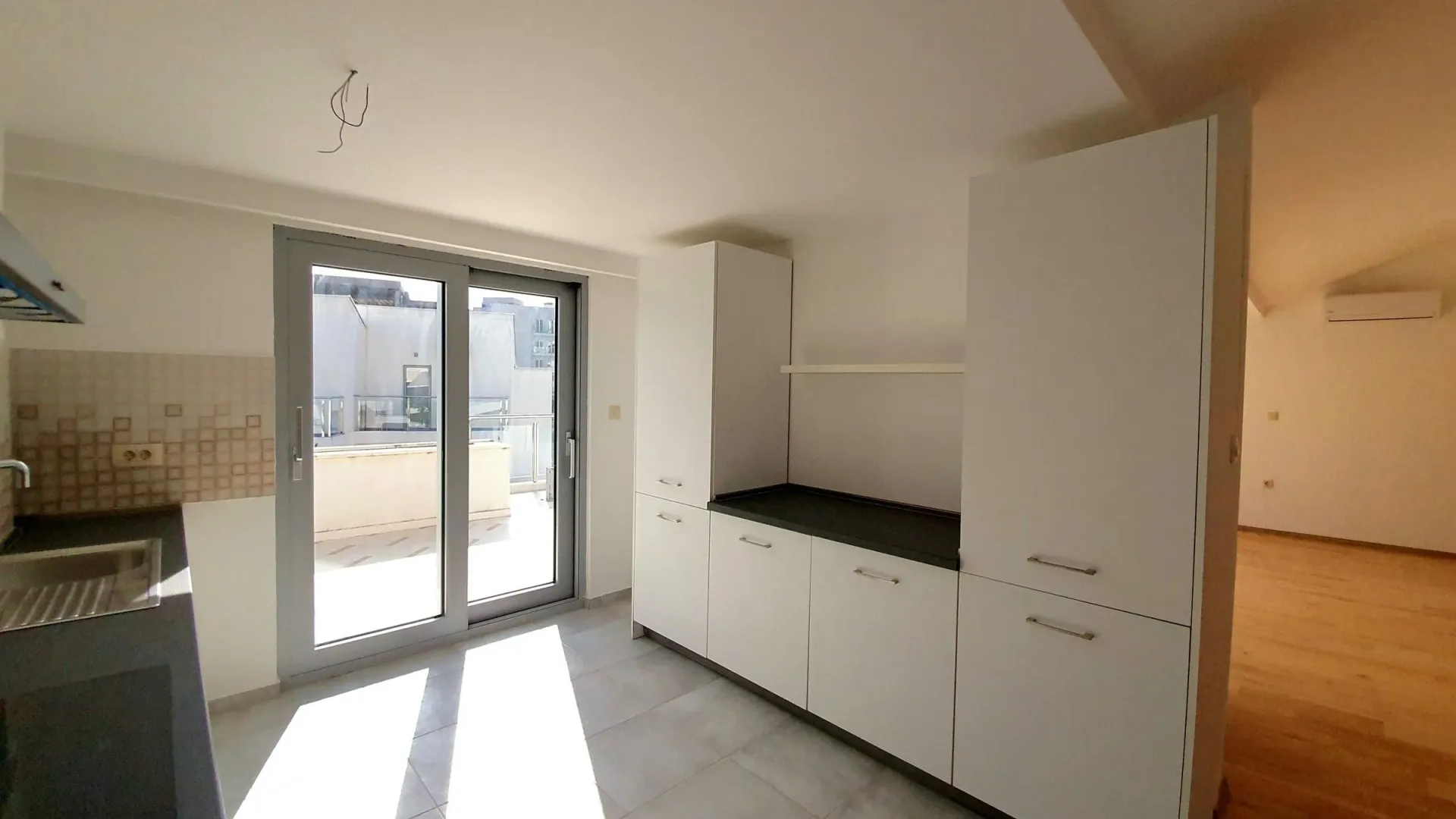 Sale, three bedroom apartment, 171m², Petrovac, Budva