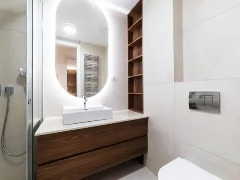 Izdavanje, četvorosoban stan, 140m², Crveni Krst, Beograd - image 13