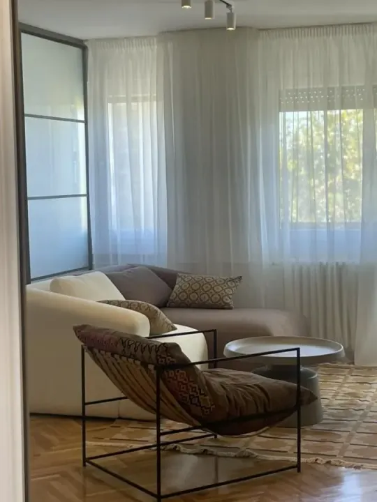 Prodaja, dvosoban stan, 48m², Bulevar Oslobodjenja, Novi Sad Sve Podlokacije