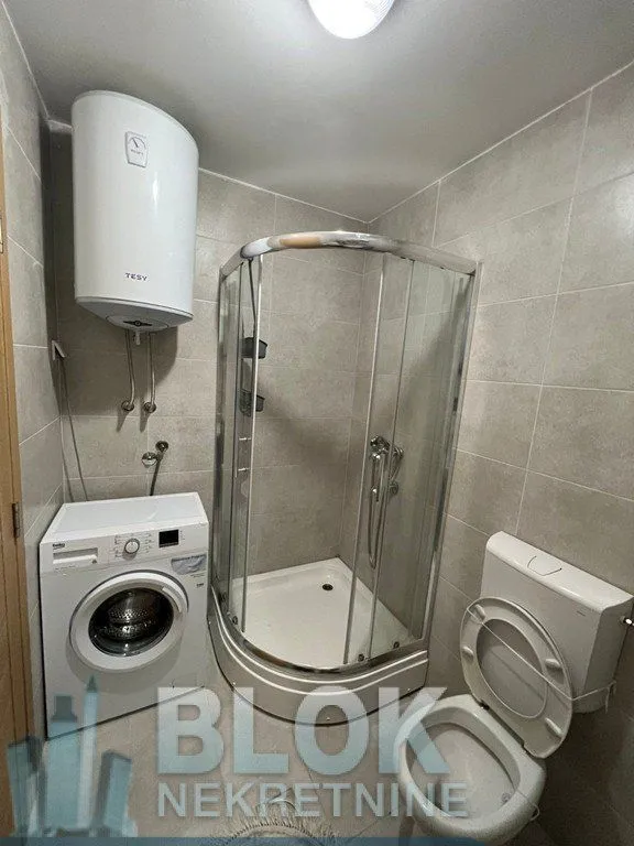 Izdavanje, jednosoban stan, 52m², Stari Aerodrom, Podgorica