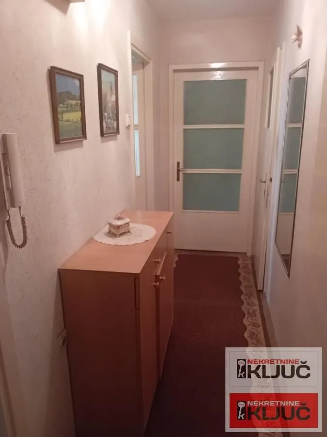 Prodaja, dvosoban stan, 52m², Detelinara, Novi Sad Sve Podlokacije