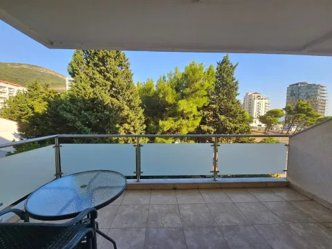 Sale, two bedroom apartment, 90m², Bečići, Budva - image 6