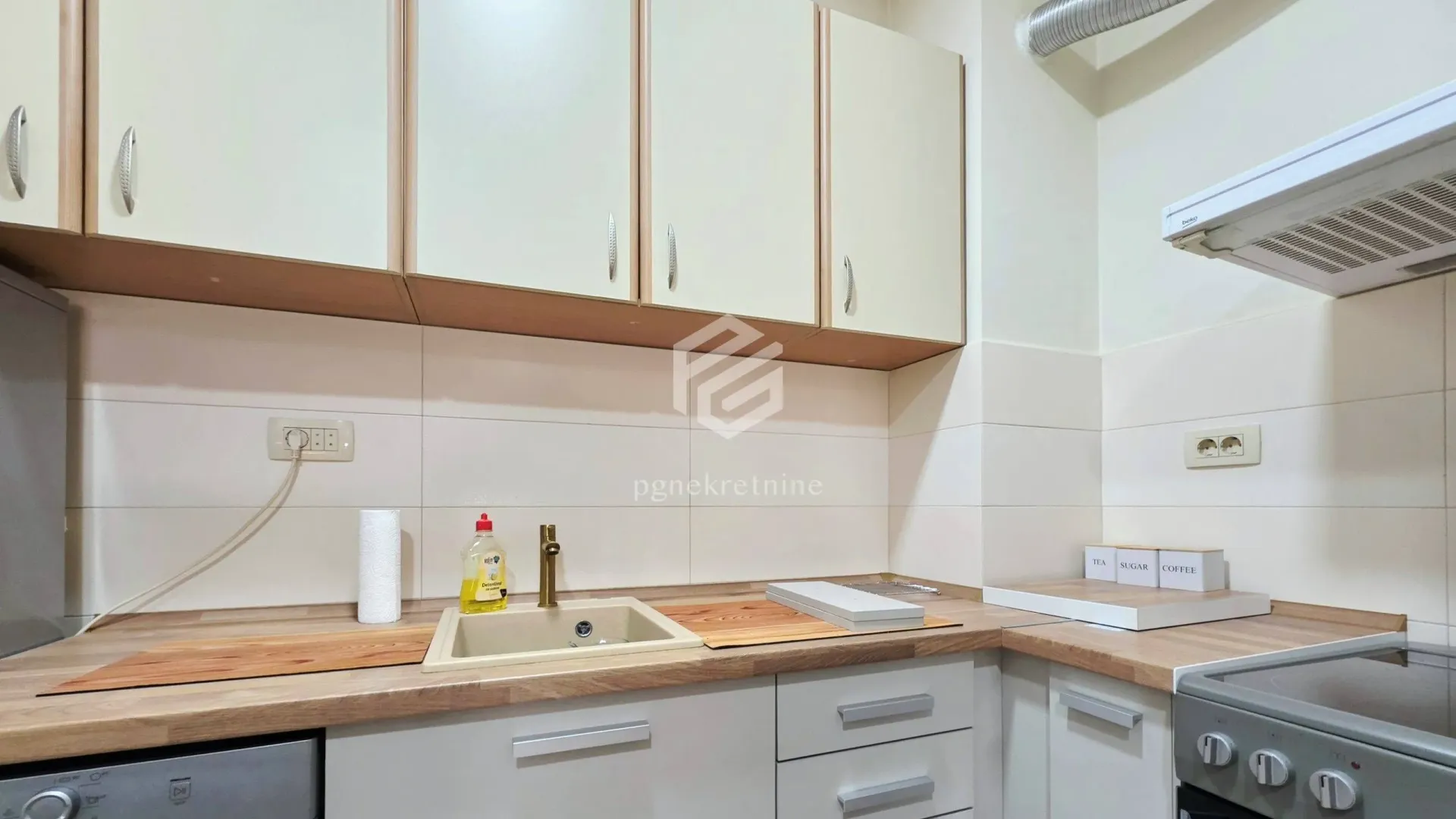 Izdavanje, jednosoban stan, 46m², City Kvart, Podgorica