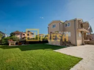 Izdavanje, kuća, 320m², Gornja Gorica, Podgorica - image 2