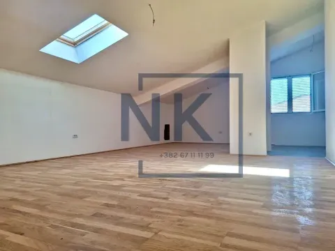 Prodaja, dvosoban stan, 74m², Stari Aerodrom, Podgorica - image 1