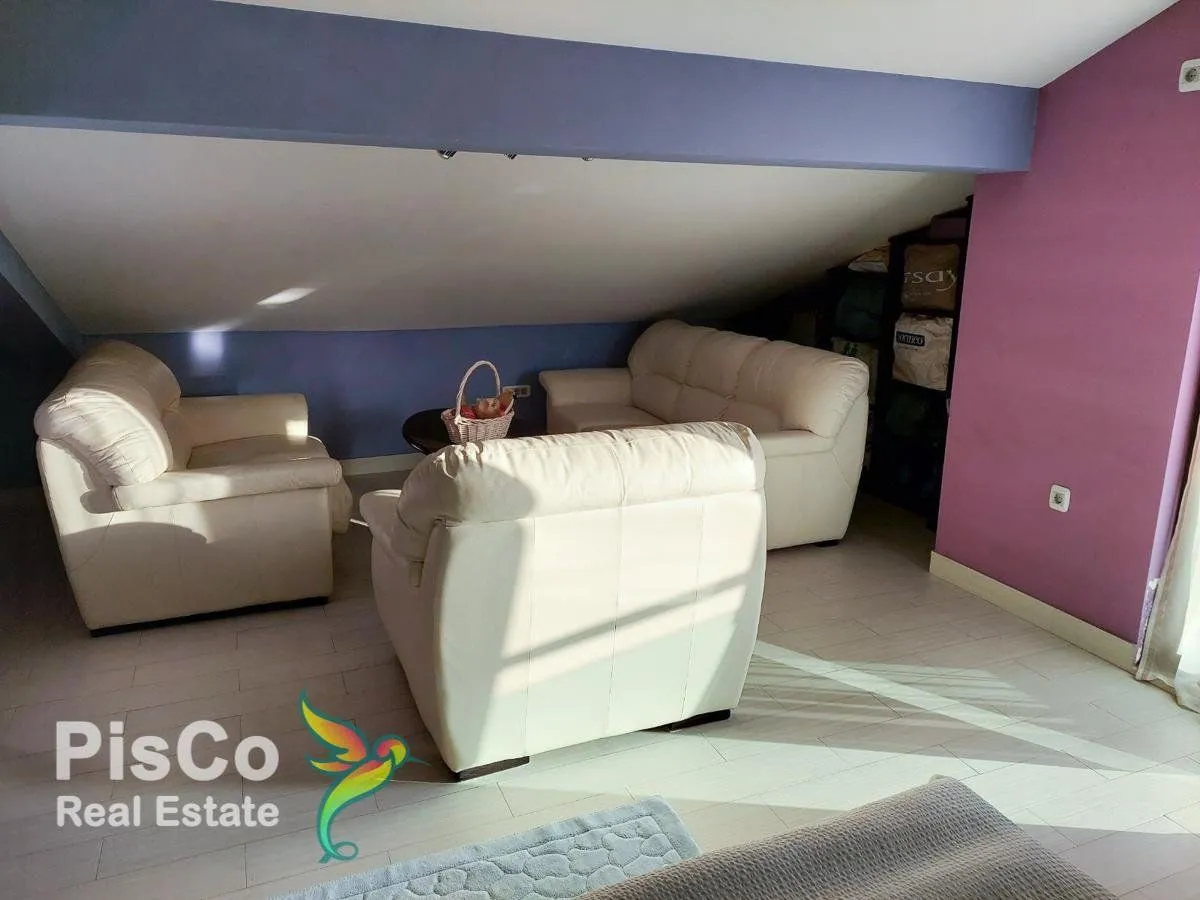 Prodaja, četvorosoban stan, 156m², Gorica C, Podgorica