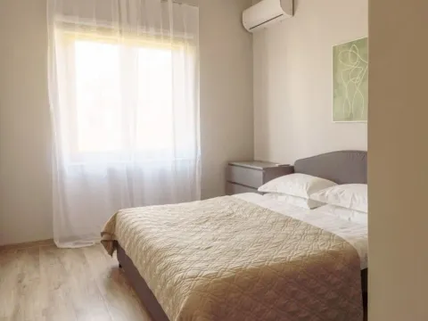 Izdavanje, jednosoban stan, 60m², Bečići, Budva - image 5