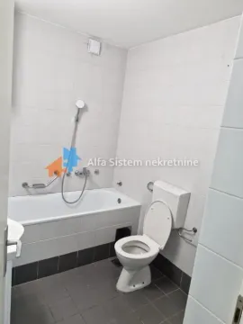 Izdavanje, trosoban stan, 77m², Novi Beograd Sve Podlokacije, Beograd - image 11