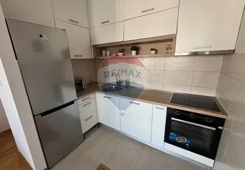 Izdavanje, jednosoban stan, 42m², City Kvart, Podgorica - image 10