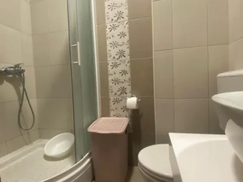 Izdavanje, dvosoban stan, 62m², Baošići, Herceg Novi - image 9