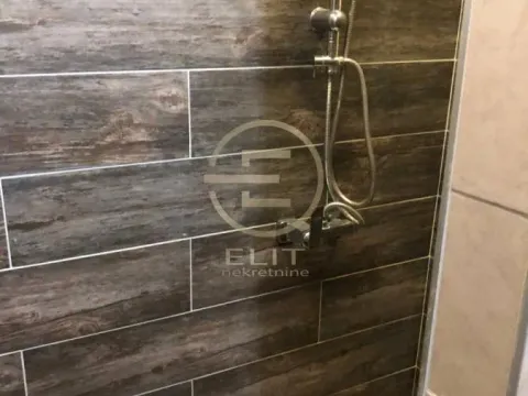 Izdavanje, jednosoban stan, 44m², Stari grad, Novi Sad - image 13