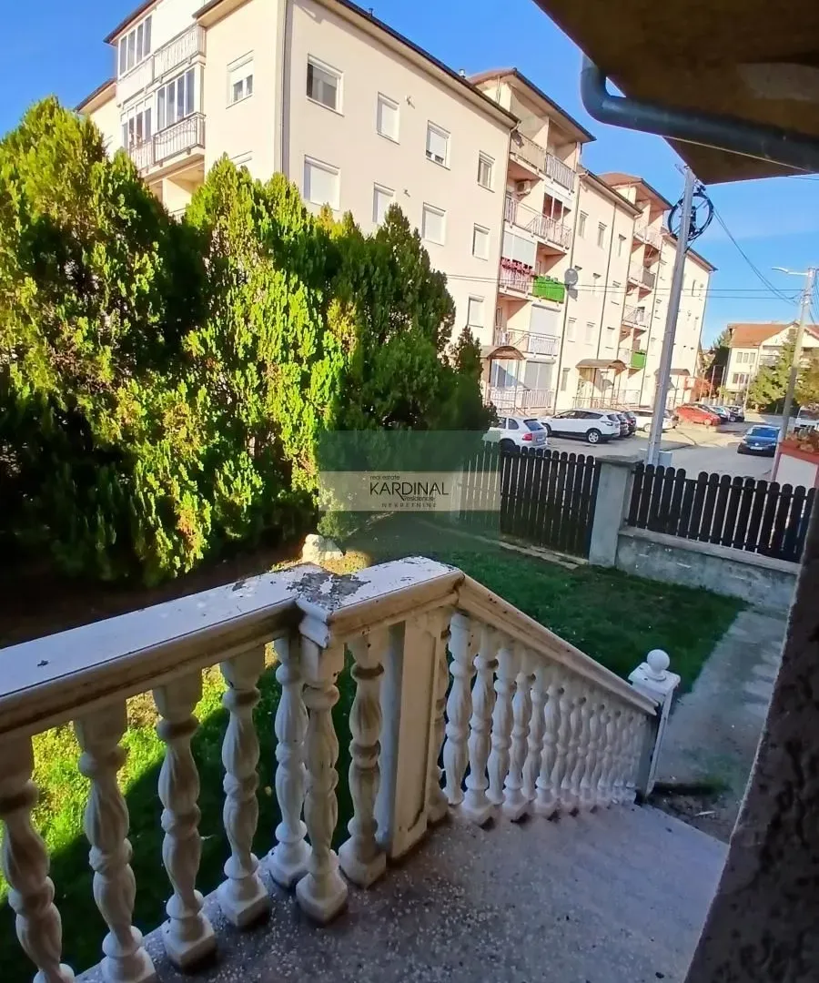 Prodaja, kuća, 440m², Centar, Jagodina
