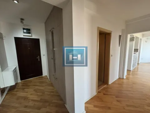 Prodaja, trosoban stan, 82m², Centar, Jagodina - image 9