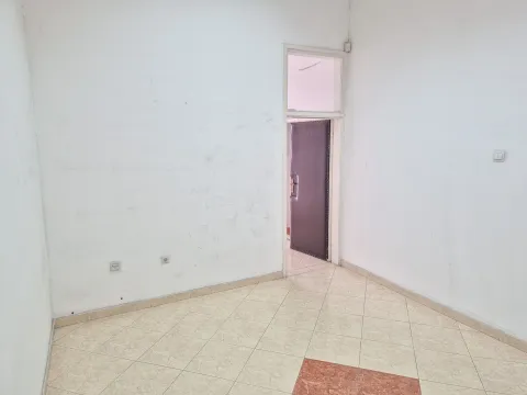 Izdavanje, poslovni prostor, 122m², Drpe Mandića, Podgorica - image 13