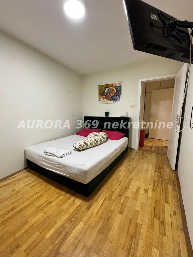 Izdavanje, dvosoban stan, 52m², Podbara, Novi Sad Sve Podlokacije