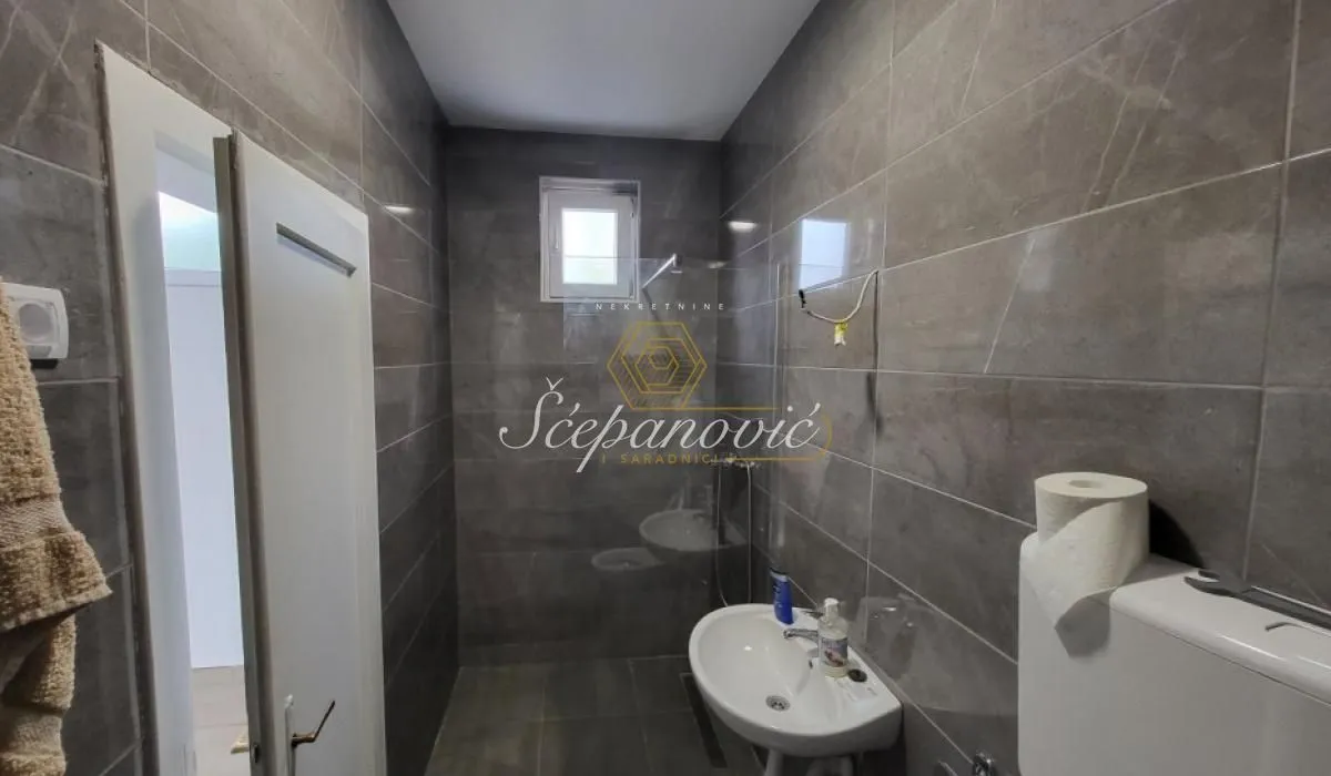 Prodaja, kuća, 94m², Banatić, Novi Sad Sve Podlokacije