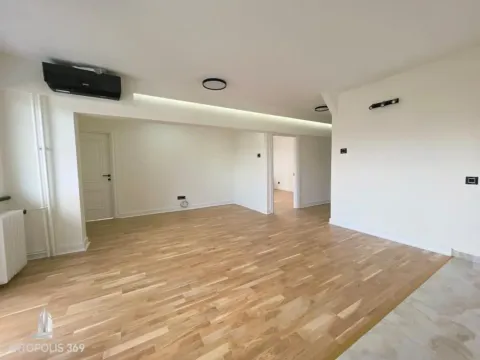 Prodaja, trosoban stan, 75m², Vračar Hram, Vračar Sve Podlokacije - image 6
