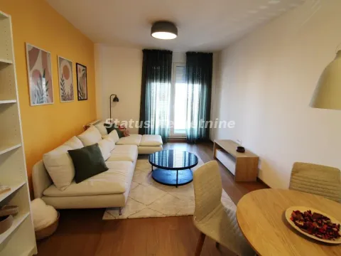 Stan in Adamovićevo Naselje